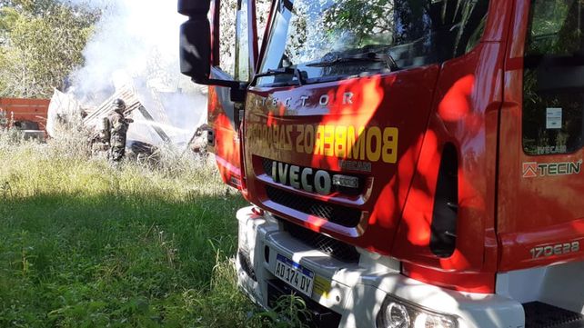 Bomberos del Cuartel Central de Rosario trabajaron en el lugar.&nbsp;