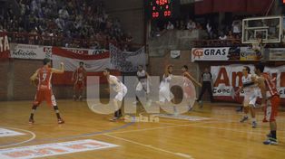Arrancan las semifinales del Dos Orillas con equipos de la Asociación Santafesina