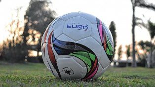 La Liga Santafesina dio marcha atrás y aplazó el inicio del Torneo de divisiones inferiores.
