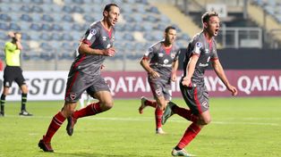 Newells logró una victoria clave ante Palestino y mantiene su chance en la Sudamericana