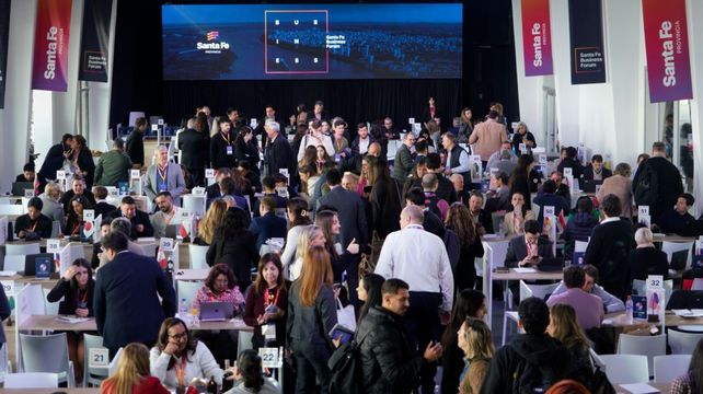 El Santa Fe Business Forum se desarrolla en La Fluvial, de Rosario.