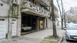 Femicidio en barrio Agote: gritos de madrugada, el llamado al 911 y un cruce de balcón