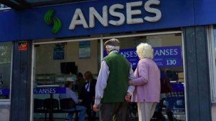 Jubilaciones, pensiones y asignaciones aumentarán 12,28% desde marzo