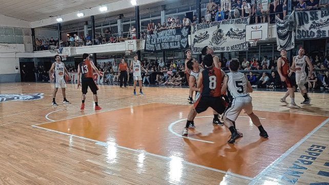 Almagro A buscará el bicampeonato ante Colón en el Otrino