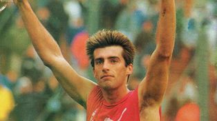 Roberto Trotta tuvo dos pasos como jugador de Uni&oacute;n.
