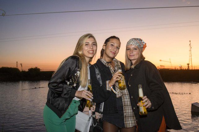 Milena Burki, Candela Godoy y María Dichio