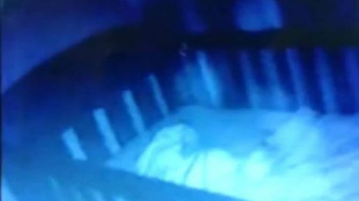 Una madre asegura que su beba es visitada por un fantasma mientras duerme