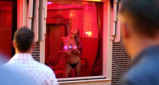La crisis europea no perdona ni al barrio Rojo de Amsterdam
