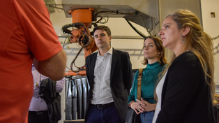 Ambos precandidatos peronistas vienen realizando recorridas por industrias, cooperativas y centros comerciales&nbsp;