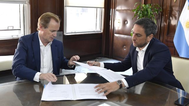 Gustavo Bordet y Juan Cabandié se reunieron para fortalecer la articulación entre Nación y Provincia para el combate de los incendios en Entre Ríos.