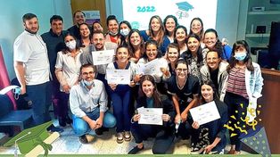 Desde el Hospital Materno Infantil San Roque de Paraná dieron a conocer que la semana pasada se desarrolló el acto de colación de residentes de dicho nosocomio.