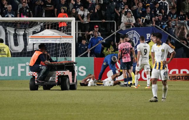 Facundo Mallo salió lesionado en el partido disputado en Mendoza.