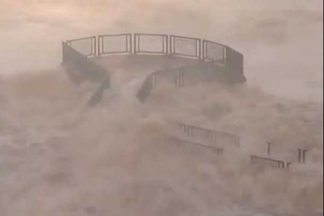 Un impactante video muestra el estado de las Cataratas del Iguazú por la creciente