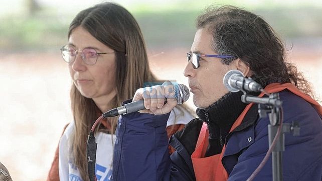 Docentes protestan contra la criminalización de la protesta