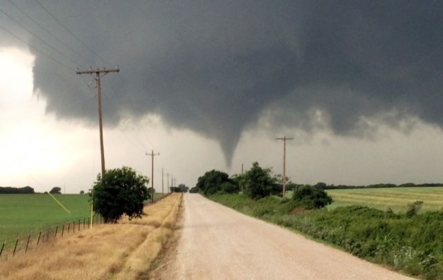 Un tornado toca tierra en Cisco
