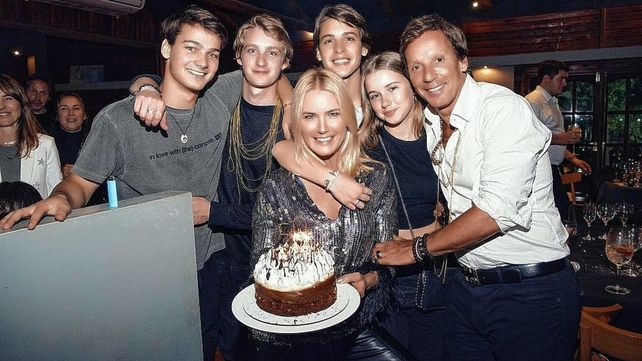 La familia de Valeria Mazza y Alejandro Gravier&nbsp;