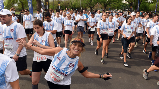 Rosarinos y rosarinas participan de una fiesta deportiva y recreativa junto a La Capital