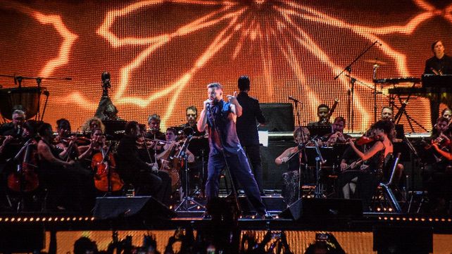 Ricky Martin finalizó su serie de actuaciones en Argentina con un impactante show en Rosario