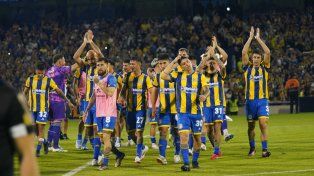Los jugadores de Central fueron ovacionados en el final.