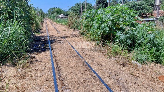 Santa Rosa de Lima: el olor insoportable de la carga de un tren descarrilado que afecta a los vecinos. Santa Rosa de Lima: el olor insoportable de la carga de un tren descarrilado que afecta a los vecinos.