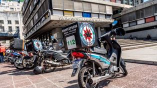 La Cooperativa de Cadetes de Rosario y el Sindicato de Conductores de Motos lanzaron una campaña por la inseguridad.