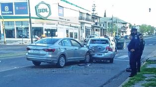 Video: cuádruple choque con lesionados y autos muy dañados