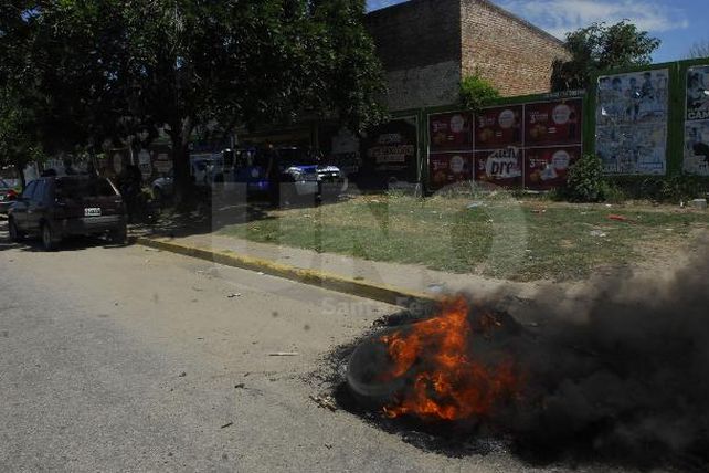 Se mantiene la protesta policial y gendarmería recorre las calles