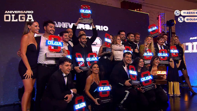 Las figuras de Olga recibieron premios y celebraron un lujoso evento por el primer aniversario del canal de streaming.