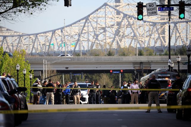 Cinco muertos y ocho heridos en un tiroteo en un banco de Estados Unidos