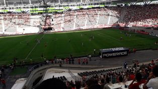 Patronato se vuelve sin nada de La Plata