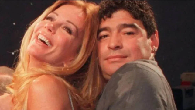 Graciela Alfano y Diego Maradona atravesaron un breve romance apenas unos meses después de la vuelta del 10 a Boca.