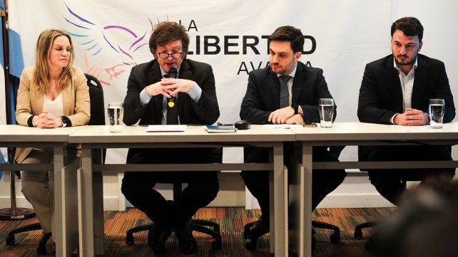 Javier Milei sostuvo que lo quieren proscribir