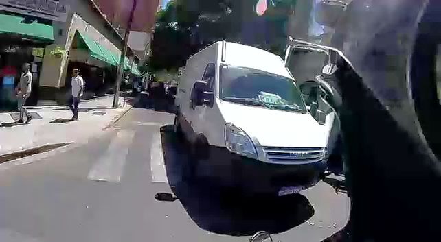 De película: electrizante persecución a un motochorro por las calles de Rosario