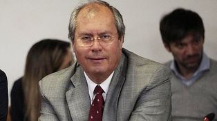 Velan desde el mediodía en el Congreso los restos del diputado Olivares