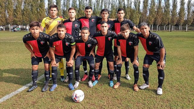 La Reserva de Colón fue goleada por Estudiantes y quedó muy abajo en la tabla de su zona.