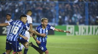 Atlético festejó ante su gente.