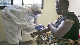 Probaron en Africa una vacuna eficaz y segura contra el ébola