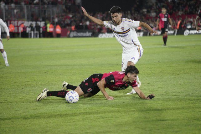 Tomás Pérez se lesionó ante Boca.