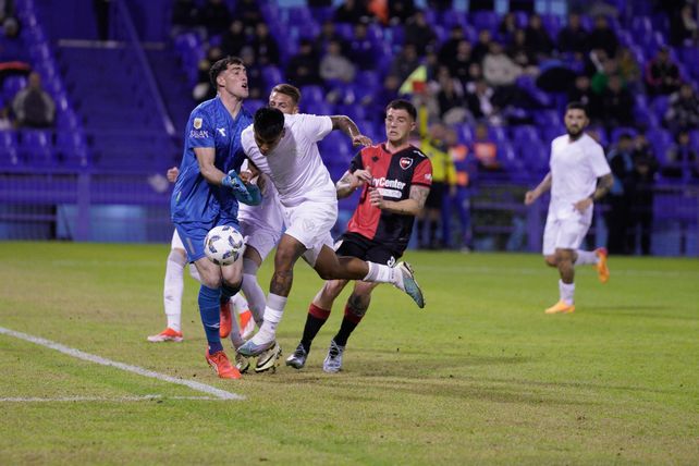 El Colo Ramírez tuvo una par de acciones de riesgo y las desperdició. 