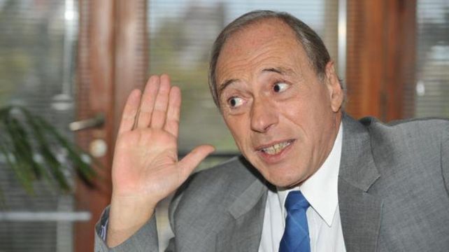 Acusación. Zaffaroni dijo que el gobierno de Macri extorsiona a los gobernadores con el reparto de impuestos.