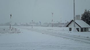 Al menos 32 pasos fronterizos entre Argentina y Chile cerrados por temporal de nieve