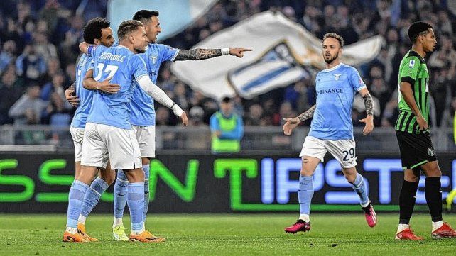 Lazio superó a Sassuolo y postergó el festejo de Napoli