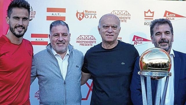 Doman hizo un nuevo llamado a elecciones en Independiente