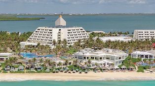 La ciudad de Cancún ofrece un hospedaje de primer nivel para los turistas que buscan un viaje de relax.