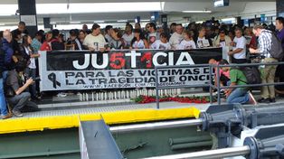 Dolor y críticas en el conmovedor homenaje a las víctimas de Once