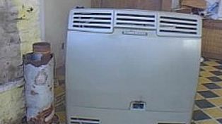 Dos hermanitos murieron intoxicados por un escape de gas