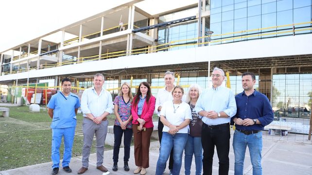 La ministra recorrió la obra junto al intendente de la ciudad