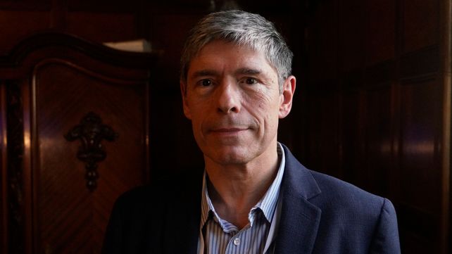 Abal Medina reconoce el peso de la figura de Cristina pero propone una renovación de caras y propuestas.