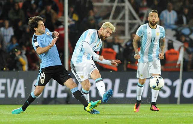 Argentina ganó de la mano de Messi