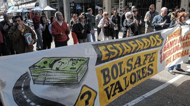 El contador Mario Rossini y ocho colaboradores se sientan desde este jueves en el banquillo